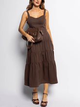 Elegantes rückenfreies Midikleid mit Patchwork-Plissee
